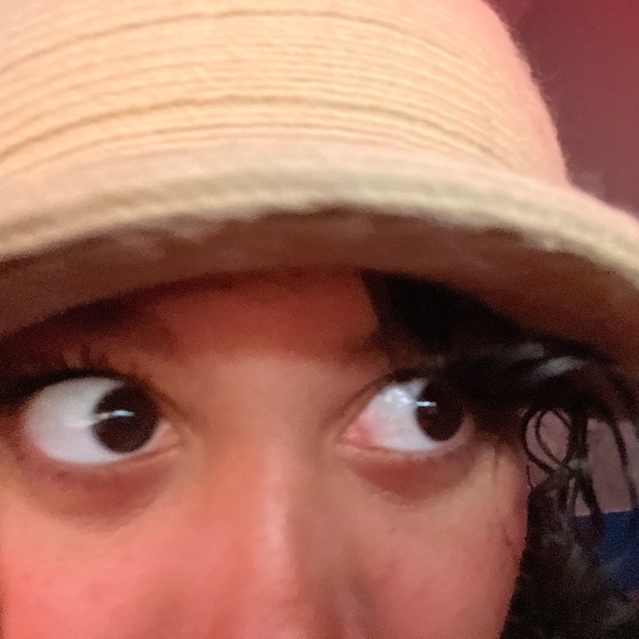 Meet your Posher, Keara - Picture 2 of 2